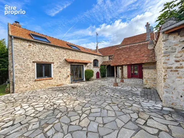 MARCOUSSIS - Ancien Corps de Ferme Rénové - Belles prestations - Excellent état - Garage - Jardin 800 m2 - photo 27