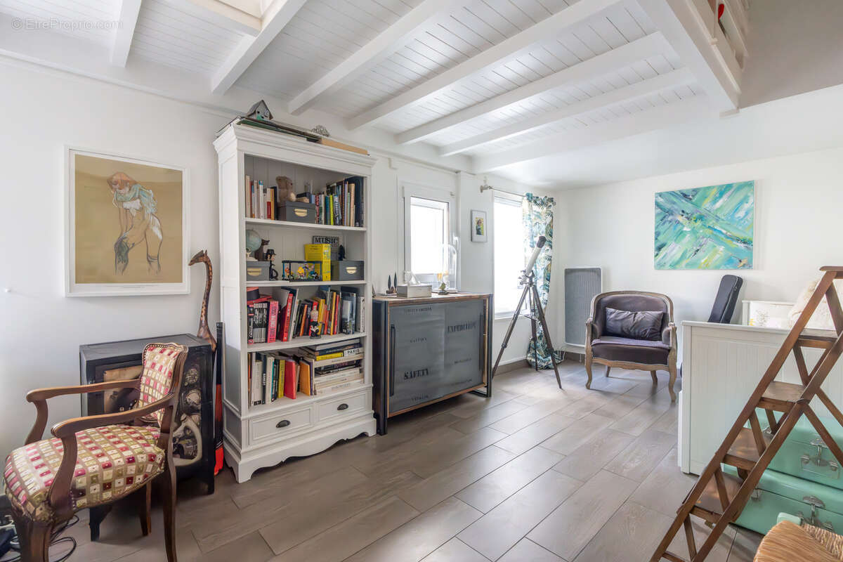 Maison à SAINT-MAUR-DES-FOSSES