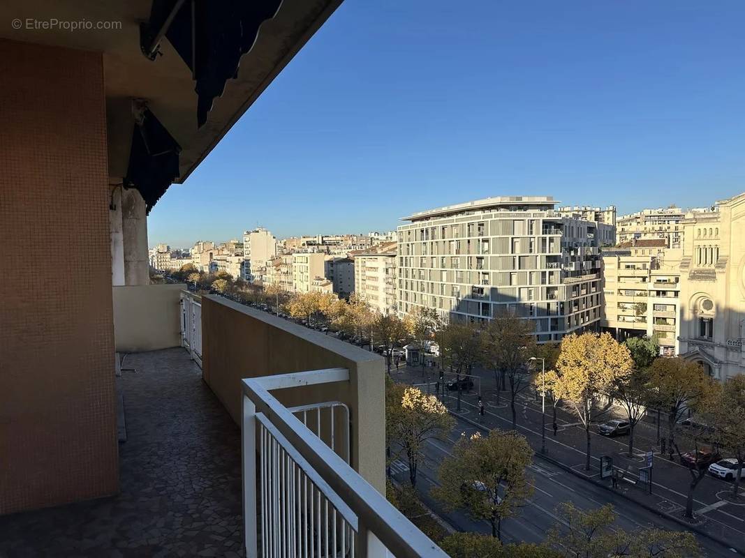 Appartement à MARSEILLE-8E
