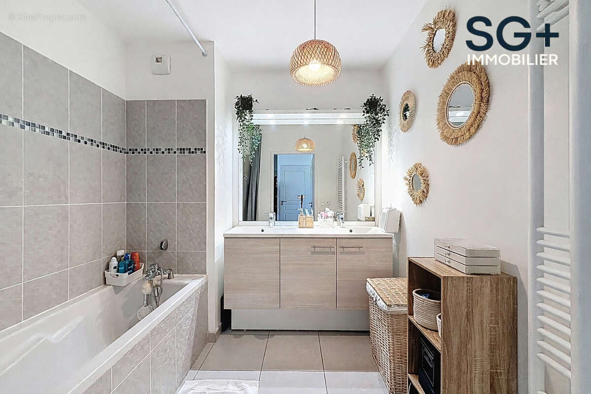 Appartement à PLAN-DE-CUQUES