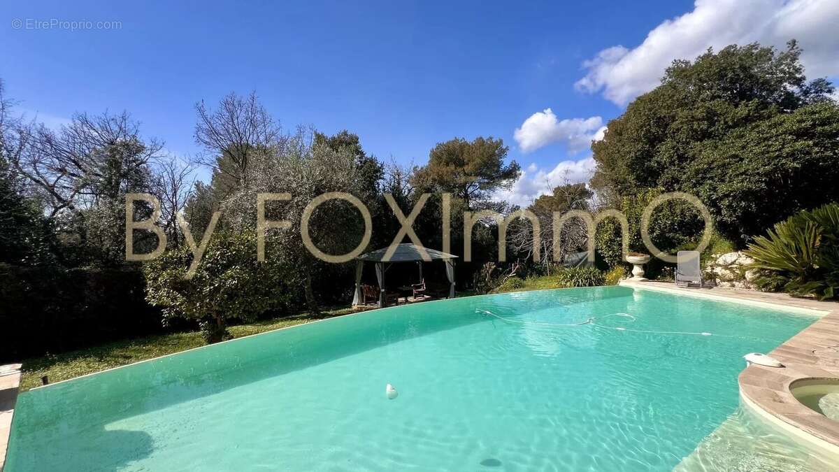 Maison à LA COLLE-SUR-LOUP