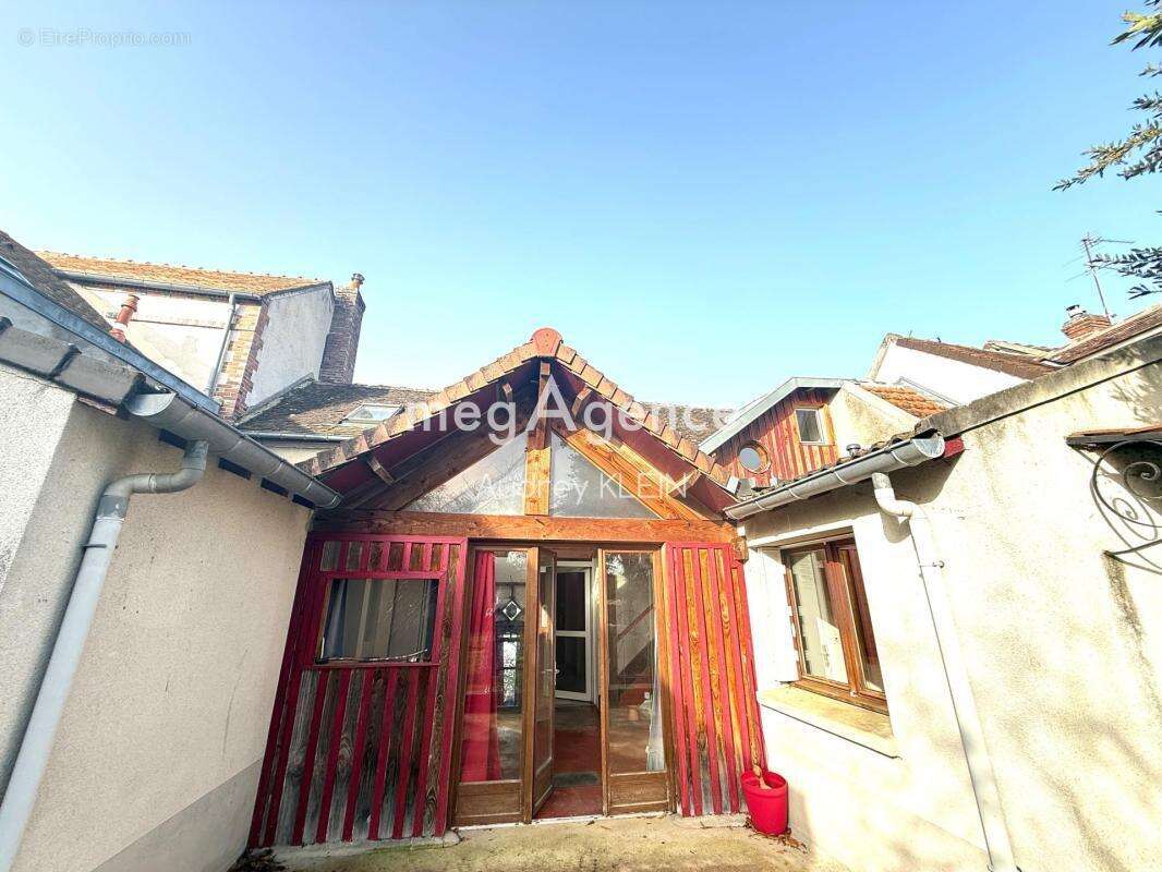 Belle maison familiale avec grand terrain et sous-sol total – Sens (1h de Paris) - photo 4