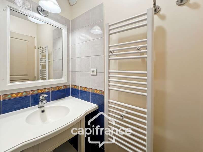 Pont royal en provence appartement de  27 m2 vue luberon une chambre meuble equipe - photo 16
