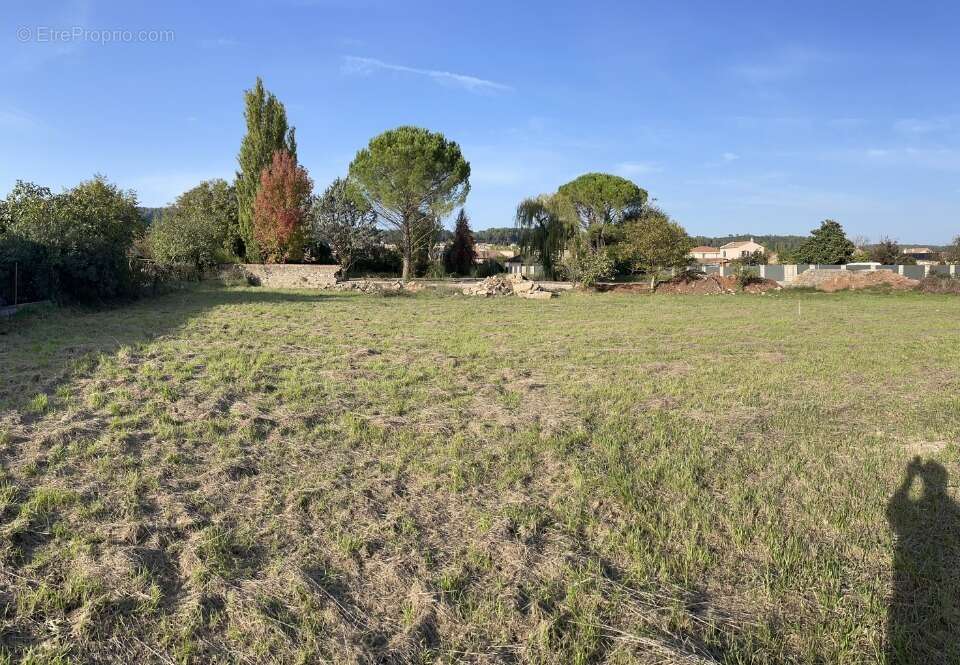 Terrain à PIGNANS