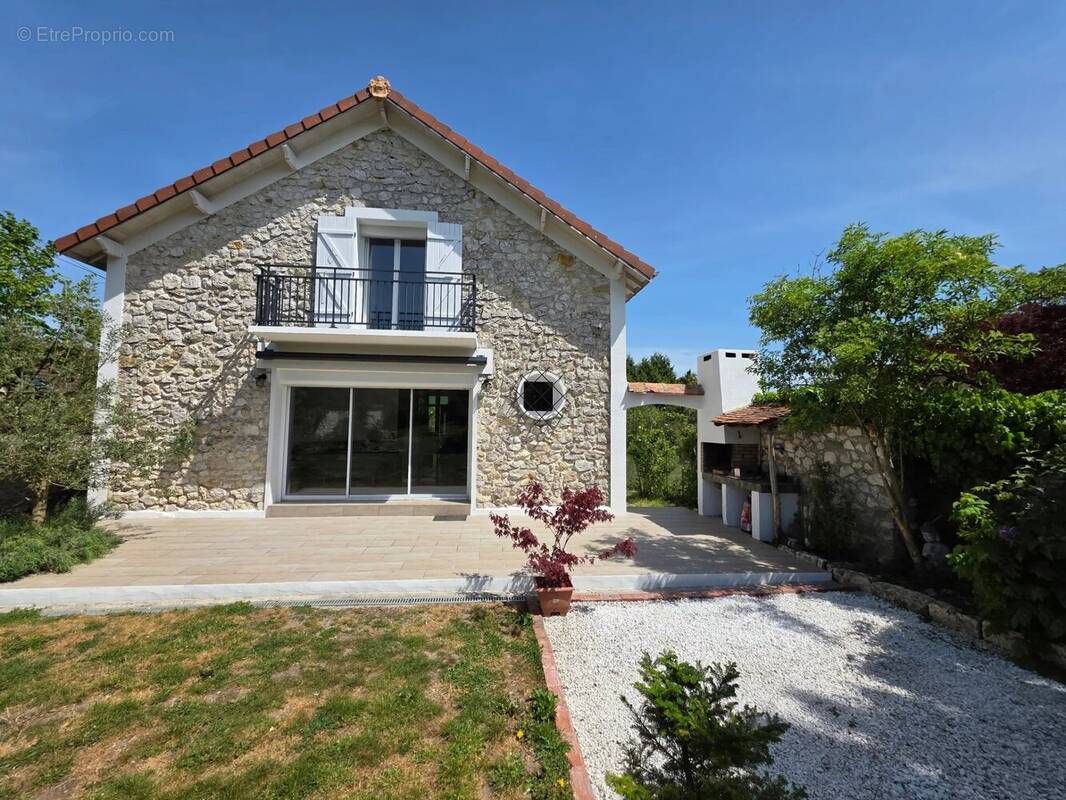 Maison à MORET-SUR-LOING