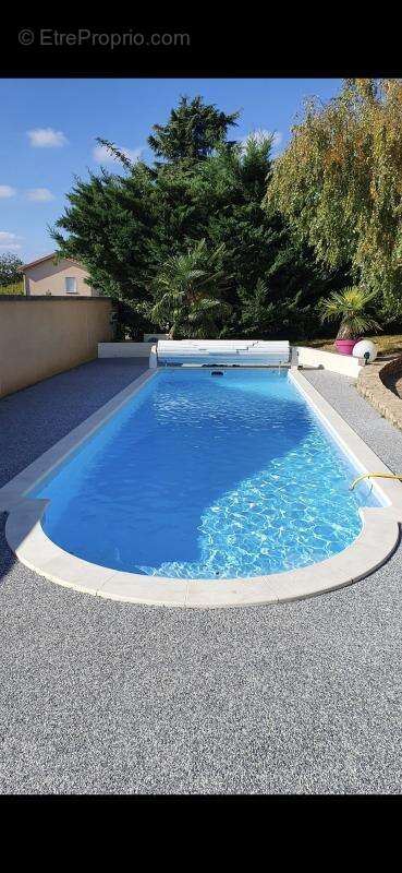 Maison à SAINT-PRIEST