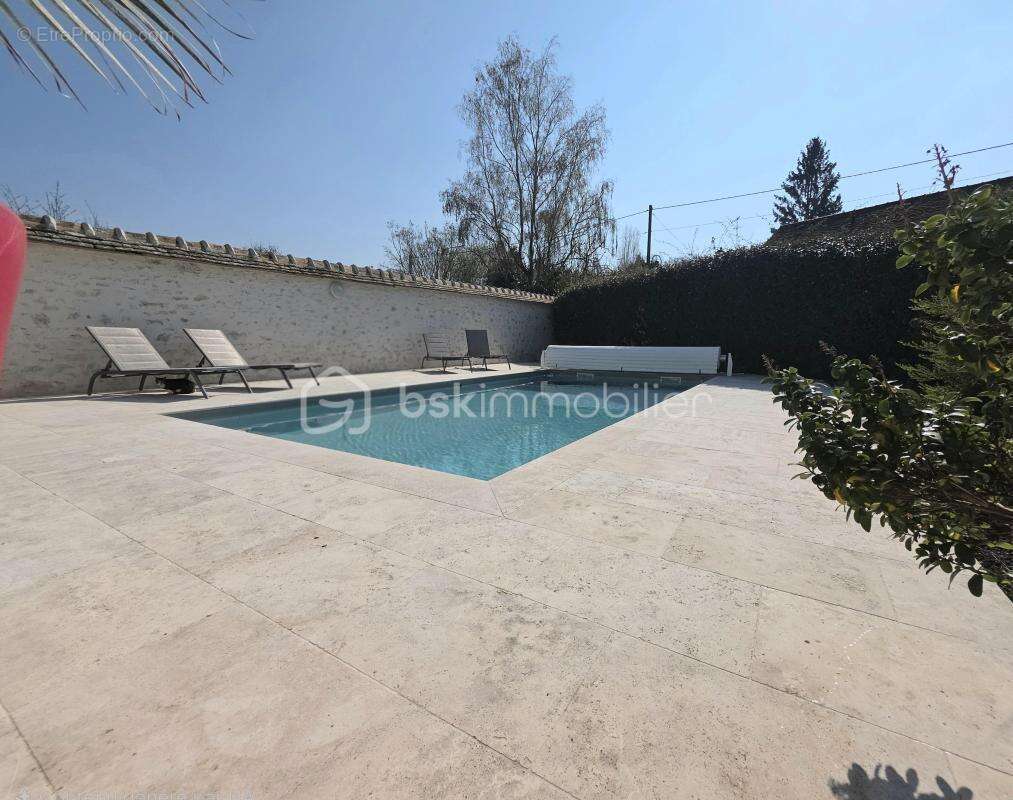 Maison à FERICY