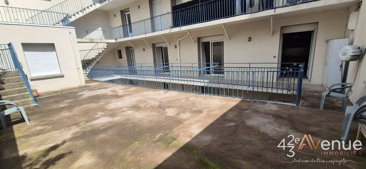 Appartement 122 m² à La Ricamarie  - photo 3