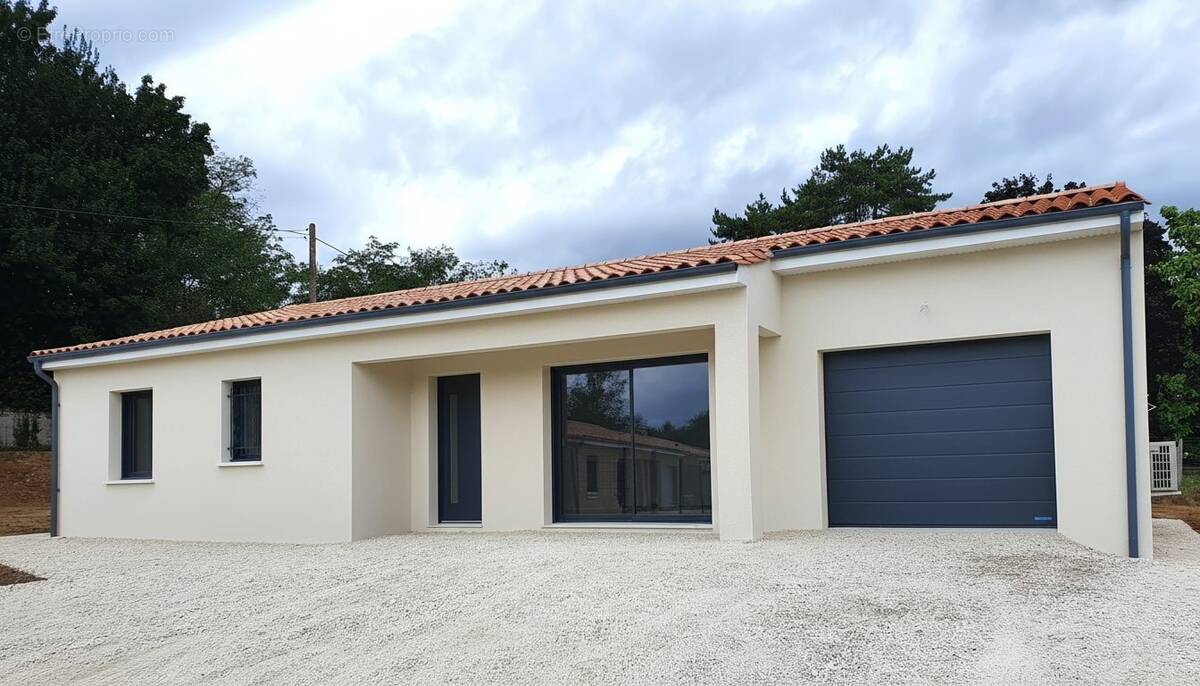 Maison à LA ROCHEFOUCAULD