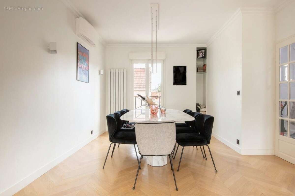 Maison à LES PAVILLONS-SOUS-BOIS