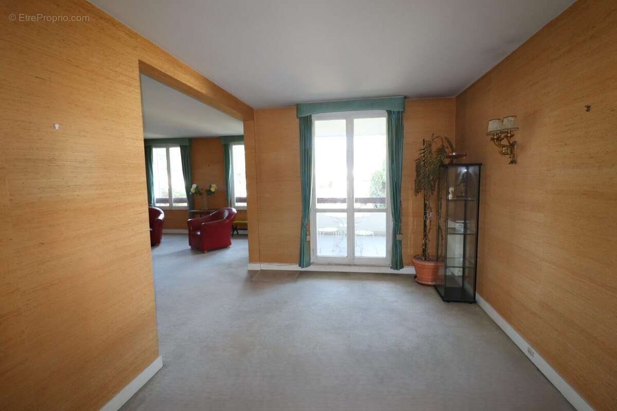 Appartement à LOUVECIENNES