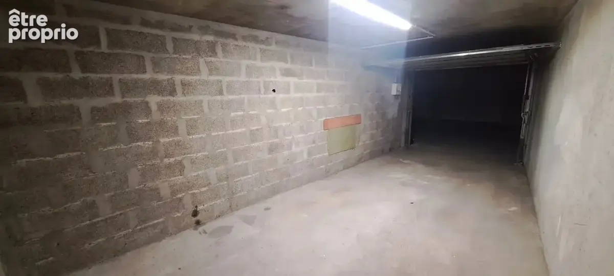Garage 19 m2 avec électricité - photo 2