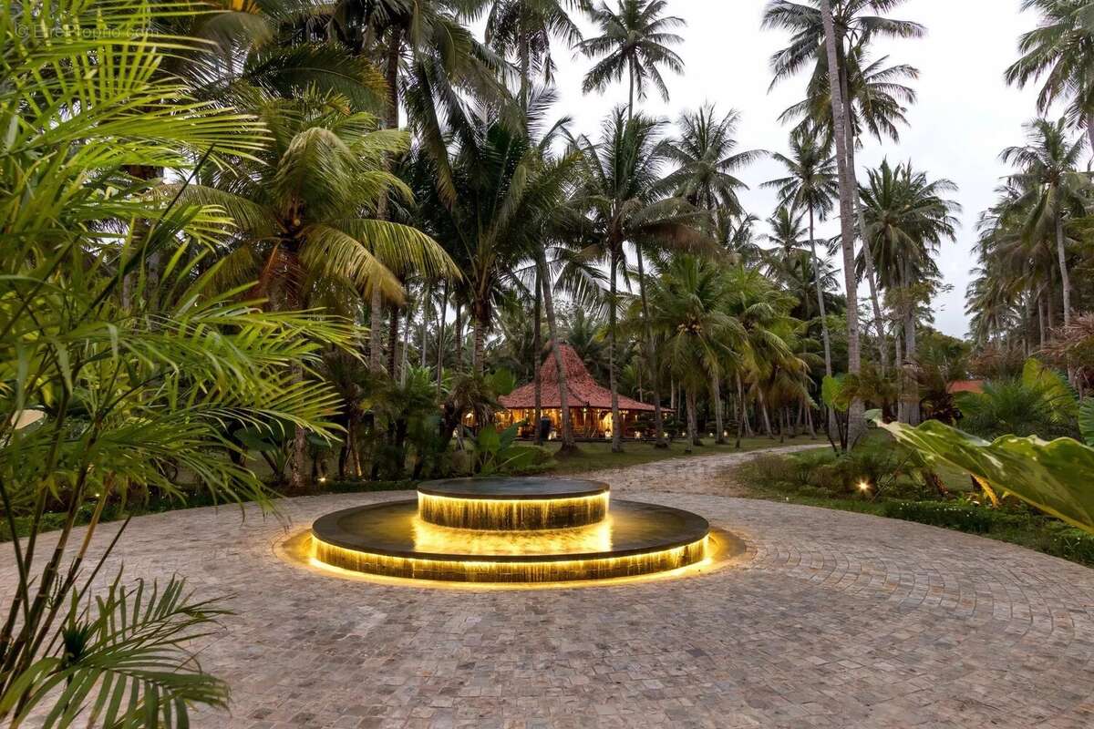 Chef-d'œuvre rare en bord de mer - Domaine patrimonial en pleine propriété sur la côte ouest intacte de Bali - photo 26