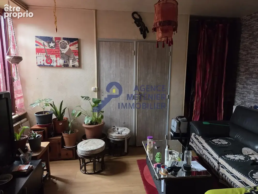CHAREIL-CINTRAT   Maison de 104,90 m2 avec nombreuses dépendances et 8 580 m2 de terrain - photo 17