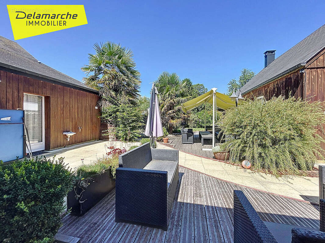 Maison à SAINT-JEAN-LE-THOMAS