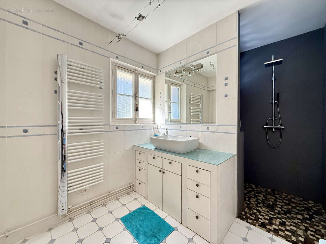 Maison à CHATEAUNEUF-EN-THYMERAIS