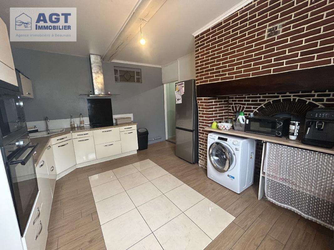 Maison à SAINT-OMER-EN-CHAUSSEE