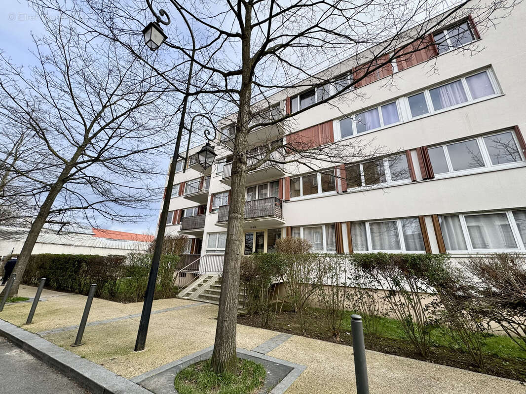 Appartement à LE PERREUX-SUR-MARNE