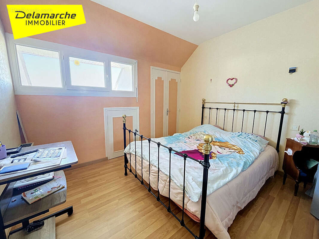 A vendre maison Granville proche commerces 4 pièces 99 m2 - photo 12