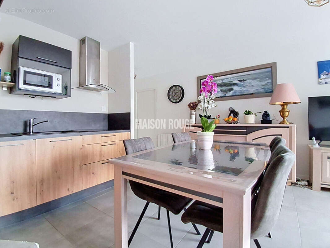 RARE A LA VENTE - Appartement de standing récent avec balcon aperçu mer, garage et ascenseur à Trébeurden - photo 4