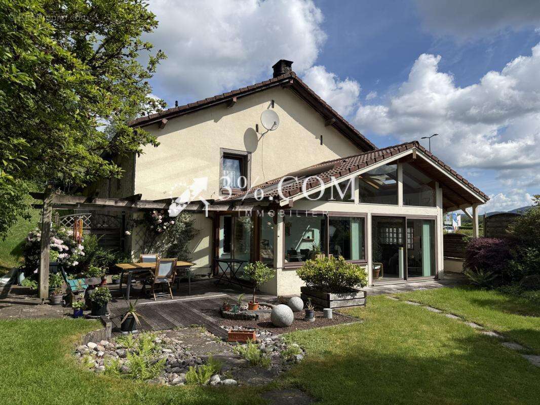 Maison à SAINT-NABORD