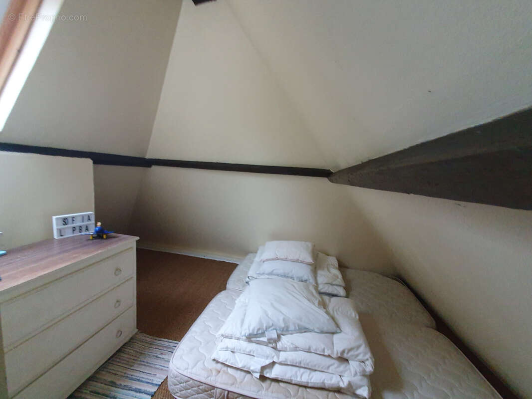 Maison à CORMEILLES