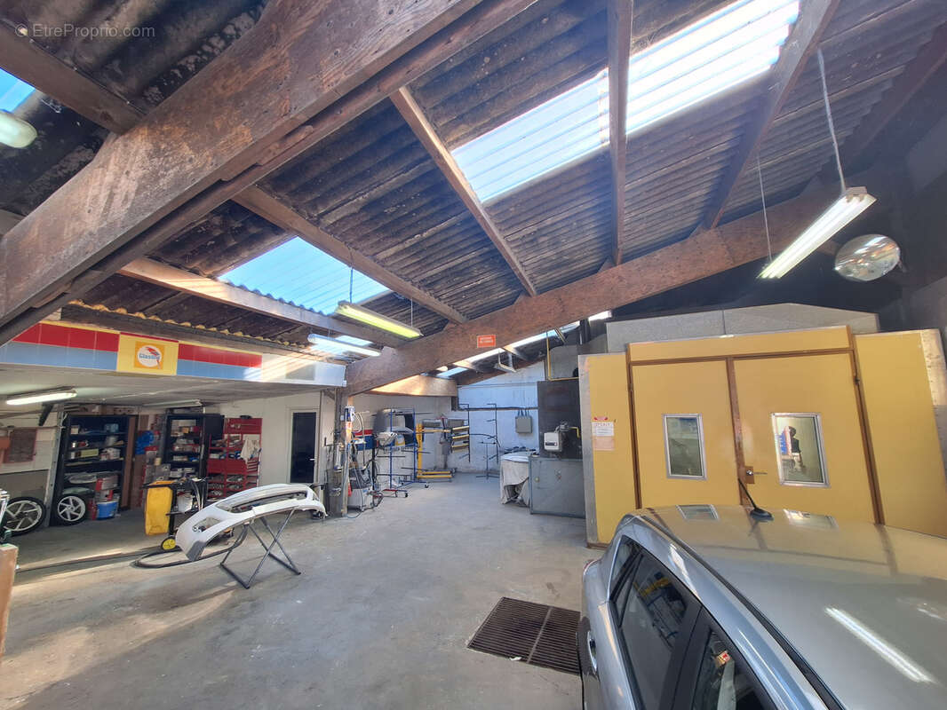 Bâtiment de 590 m2 à SEGRE - photo 6