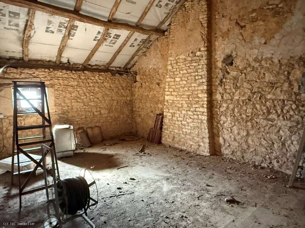 Maison à CIVRAY