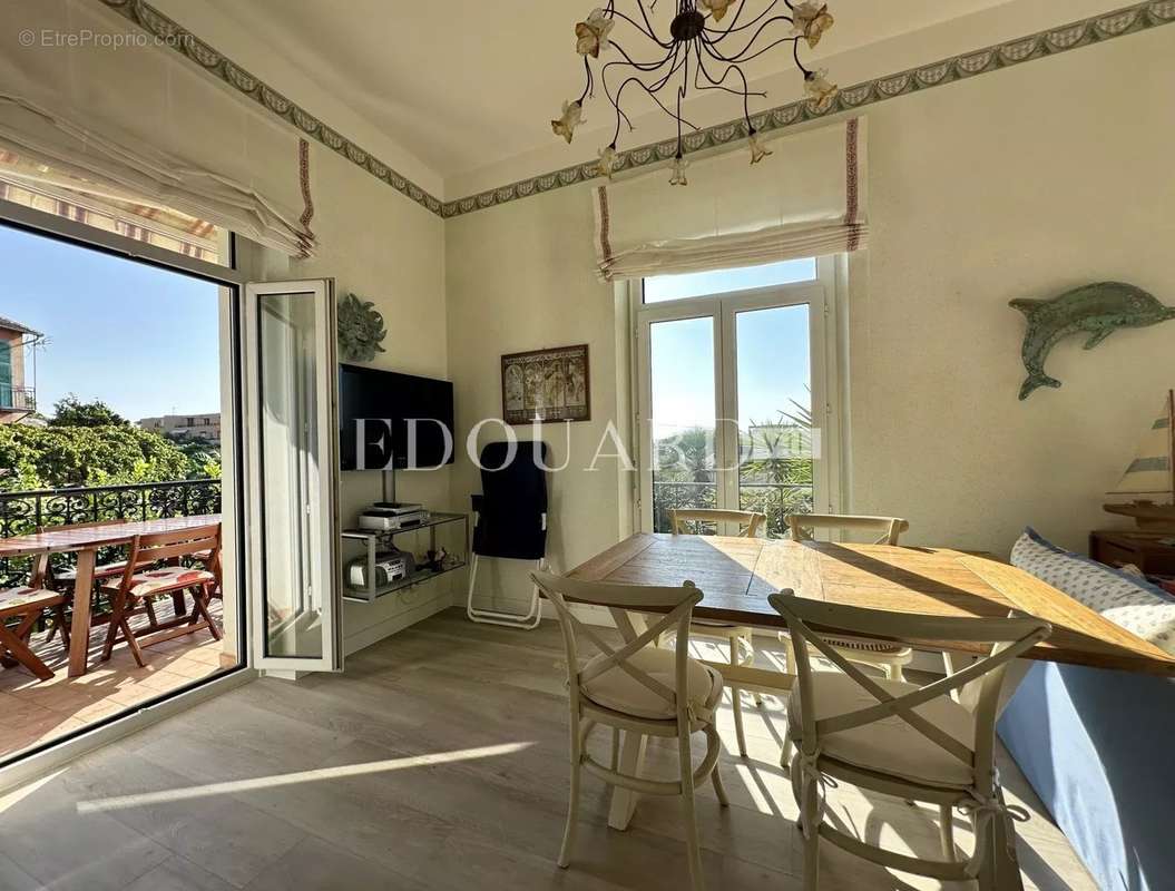 Appartement à MENTON