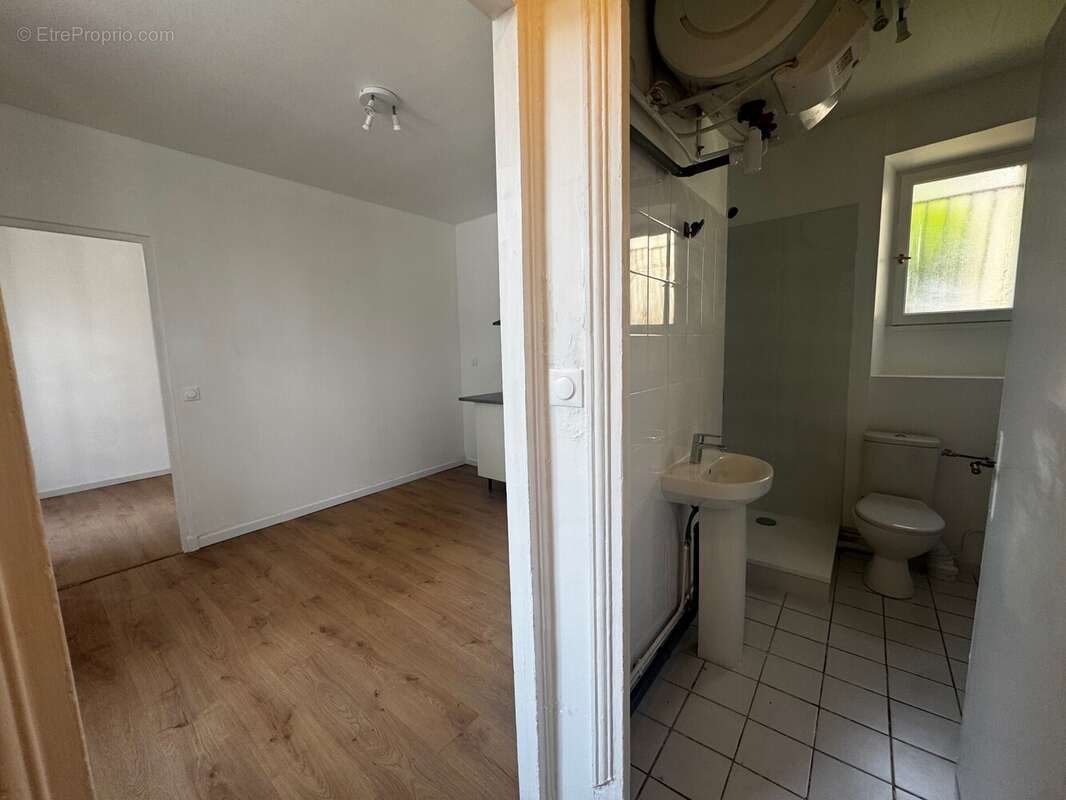 Appartement 25 m² à Fontainebleau  - photo 4