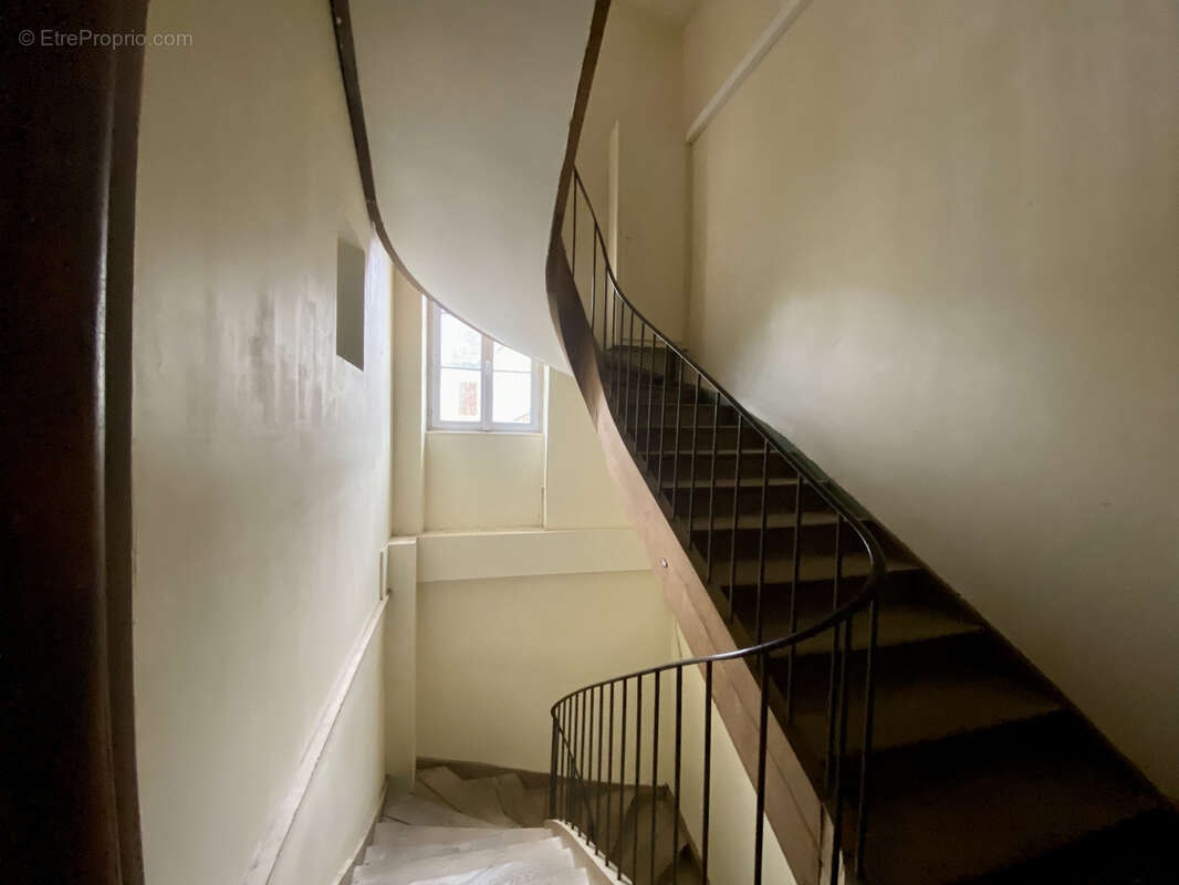 Maison à CHATILLON-EN-BAZOIS