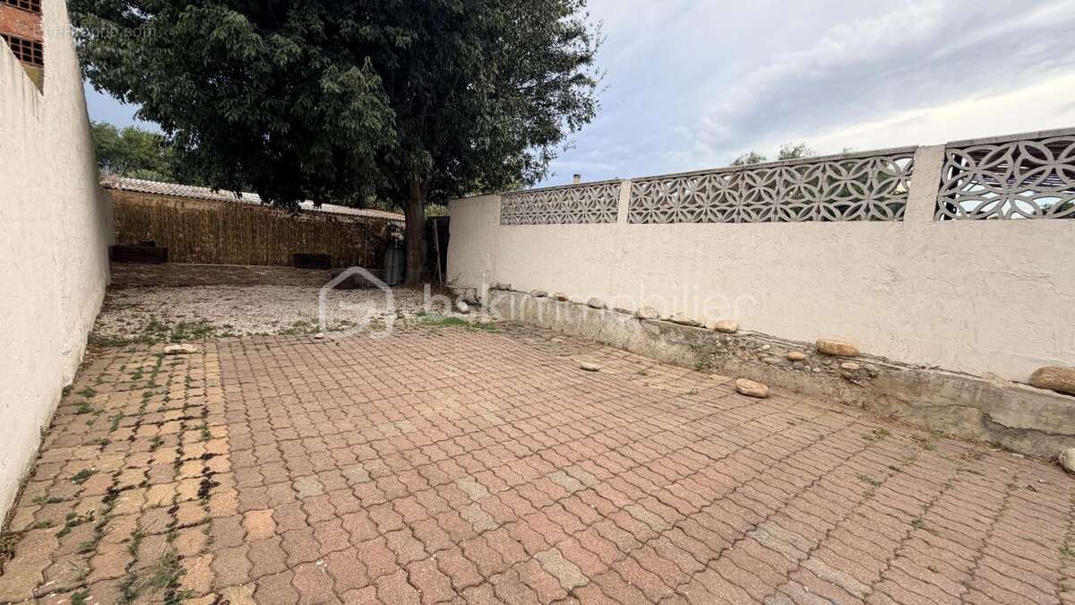 Maison de village en deux faces avec garage et jardin - photo 19
