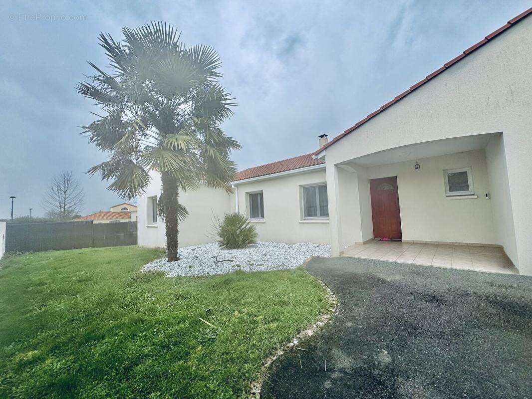 Maison à MORTAGNE-SUR-SEVRE