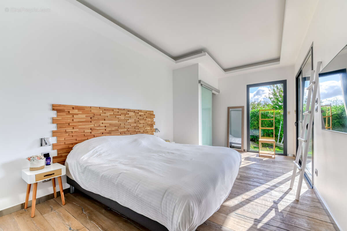 Maison à SAINT-CYR-AU-MONT-D'OR