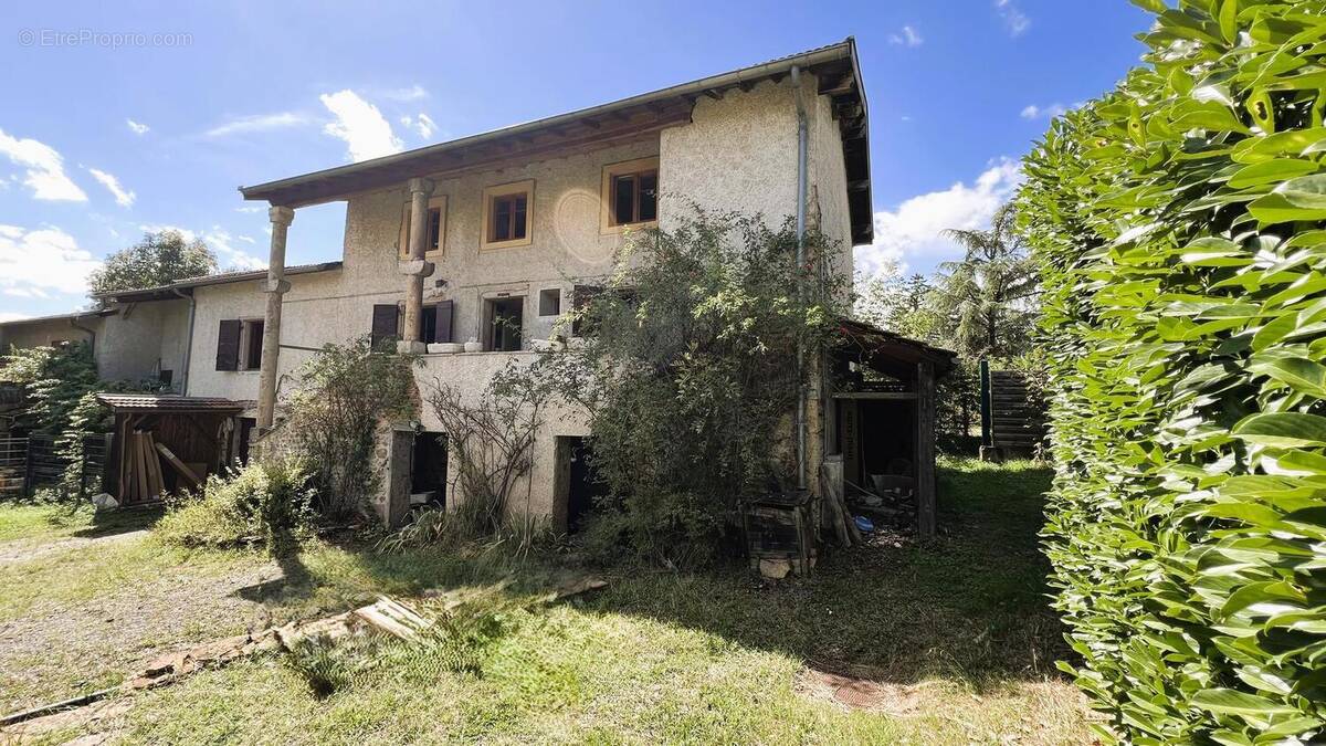 Photo 1 - Maison à LA TOUR-DE-SALVAGNY