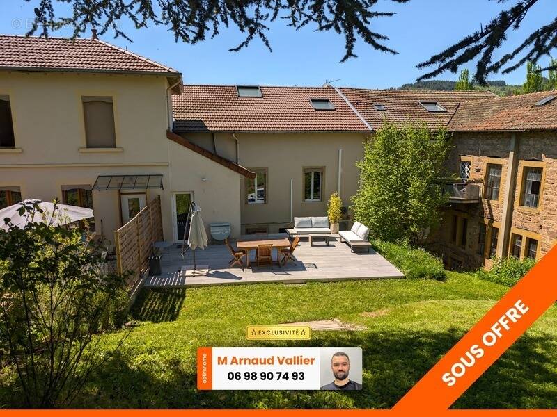 Appartement à COURS-LA-VILLE