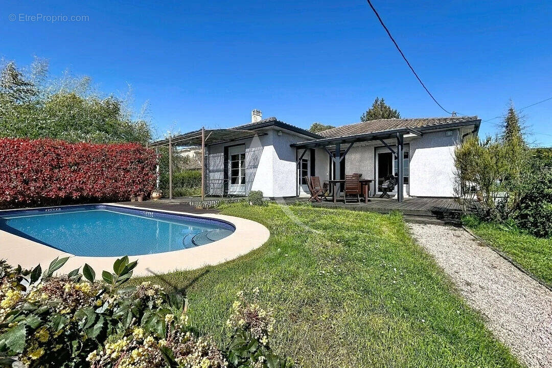 Maison à GRATENTOUR
