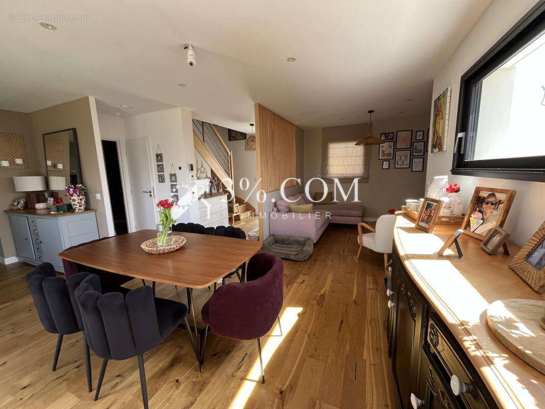 Maison à SAINT-LYPHARD