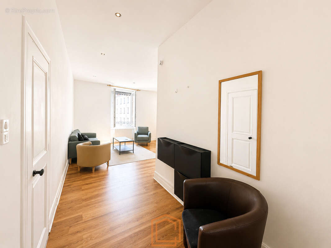 Appartement T2 Part dieu - photo 3