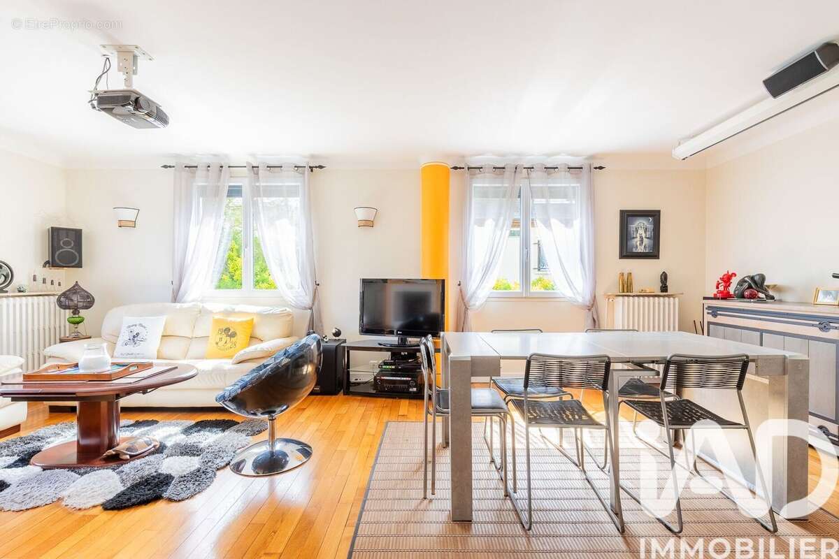 Photo 2 - Maison à SAVIGNY-SUR-ORGE