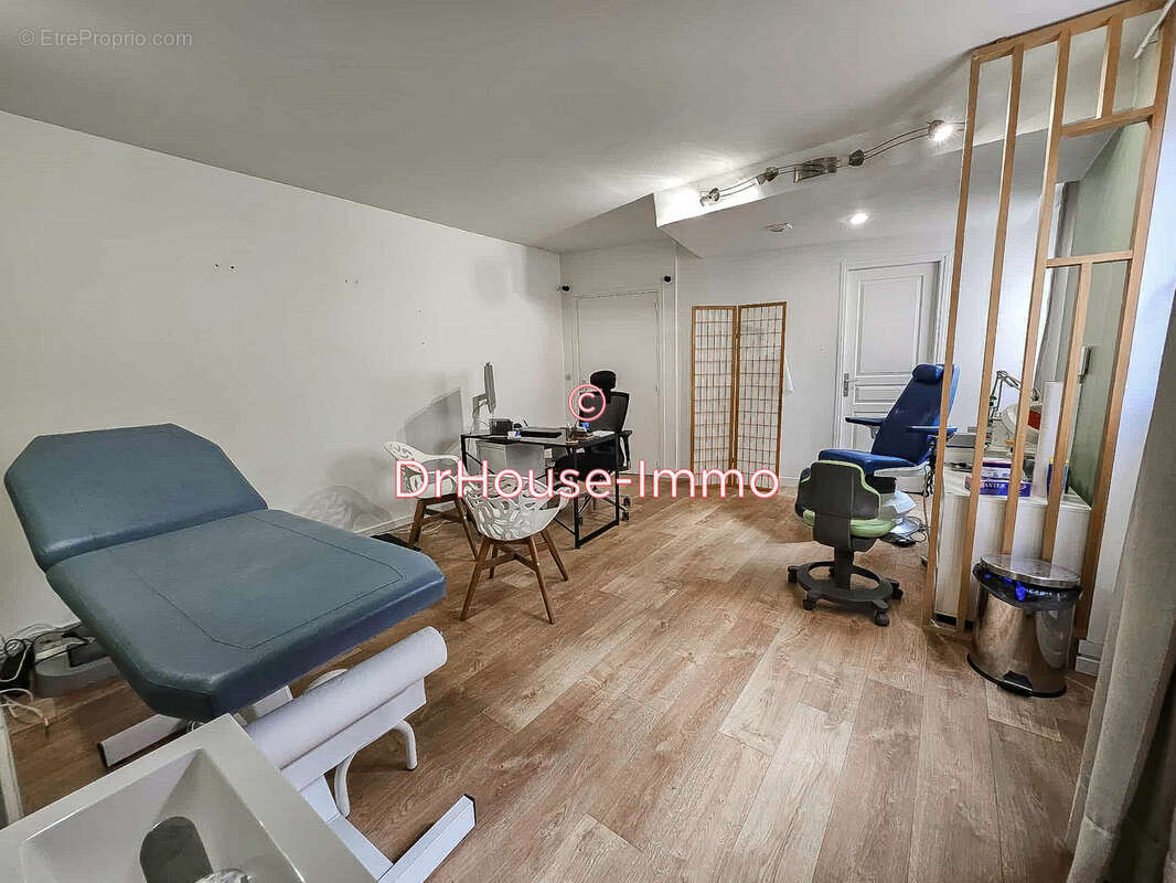 Commerce à ASNIERES-SUR-SEINE