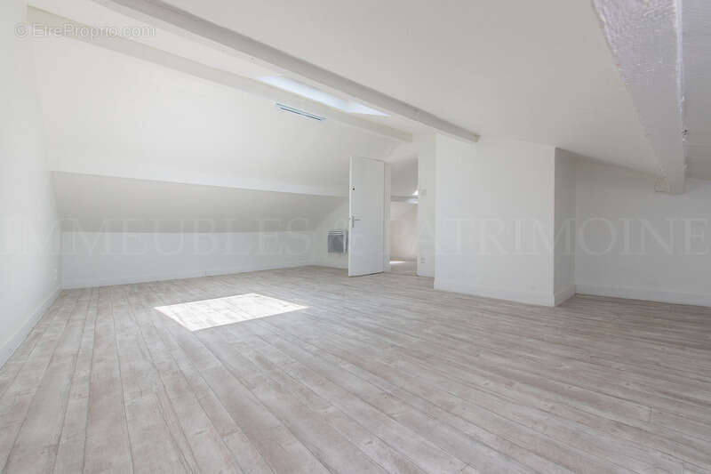 IMMEUBLE avec local commercial + appartement à vendre BONNEUIL SUR MARNE (94) - photo 31