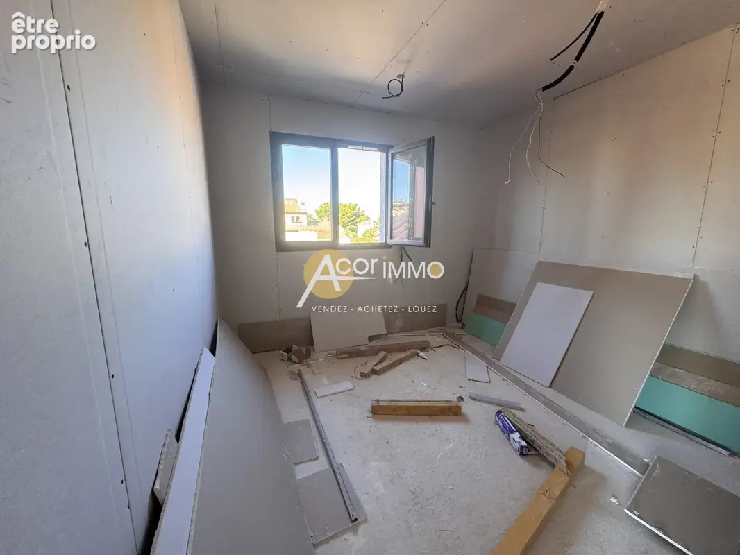 Six Fours les Plages Villa neuve T5 111 m 2 hab , avec garage et piscine - photo 16