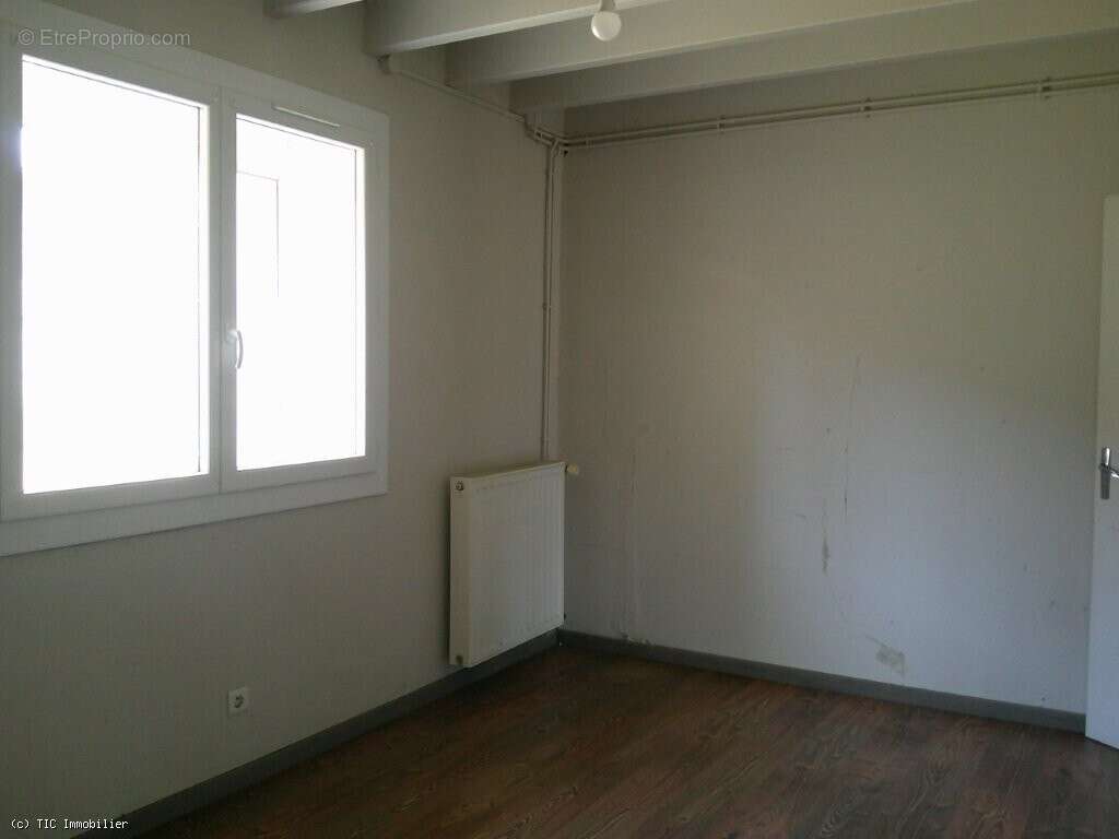 Maison de Campagne Avec Dépendances. Investissement Potentiel - photo 10