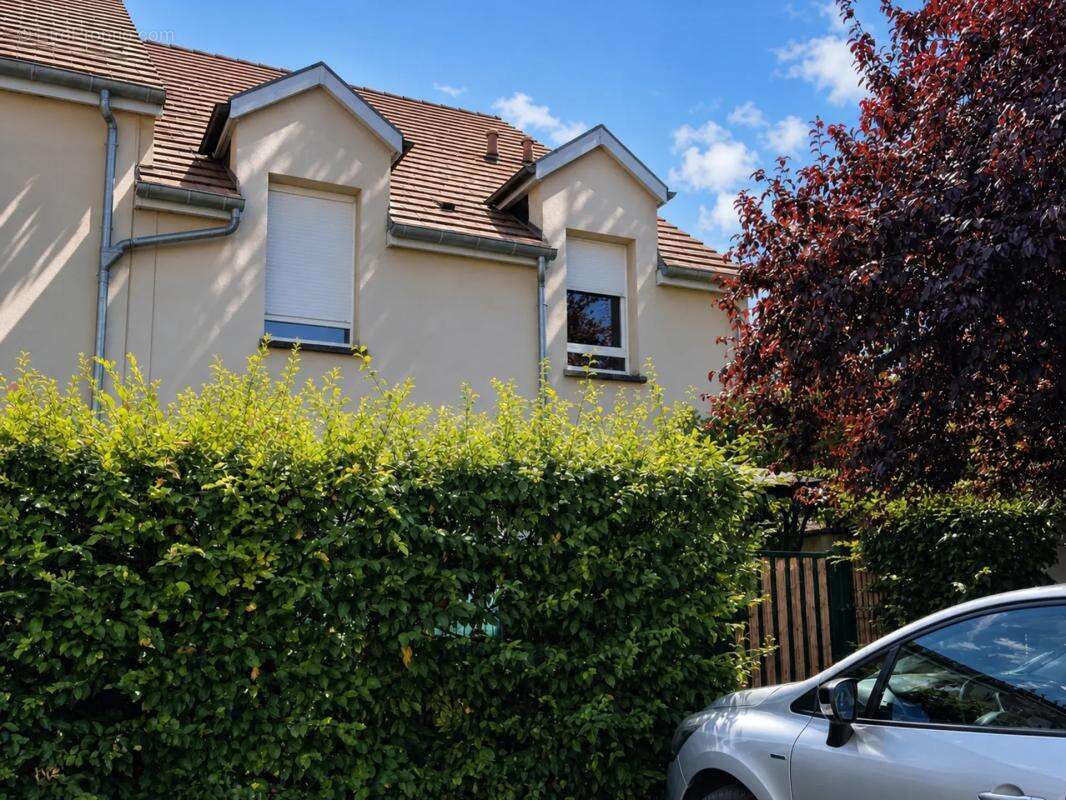 Appartement duplex de 3 pièces de 70 m² à Montereau - photo 5