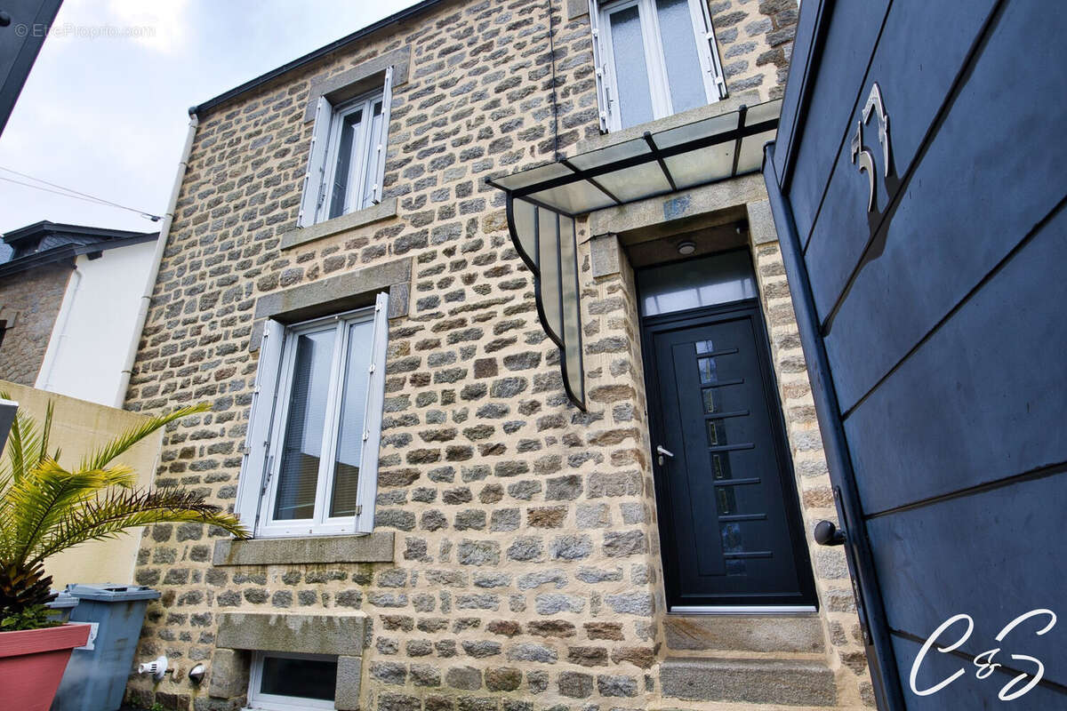 Maison à QUIMPER