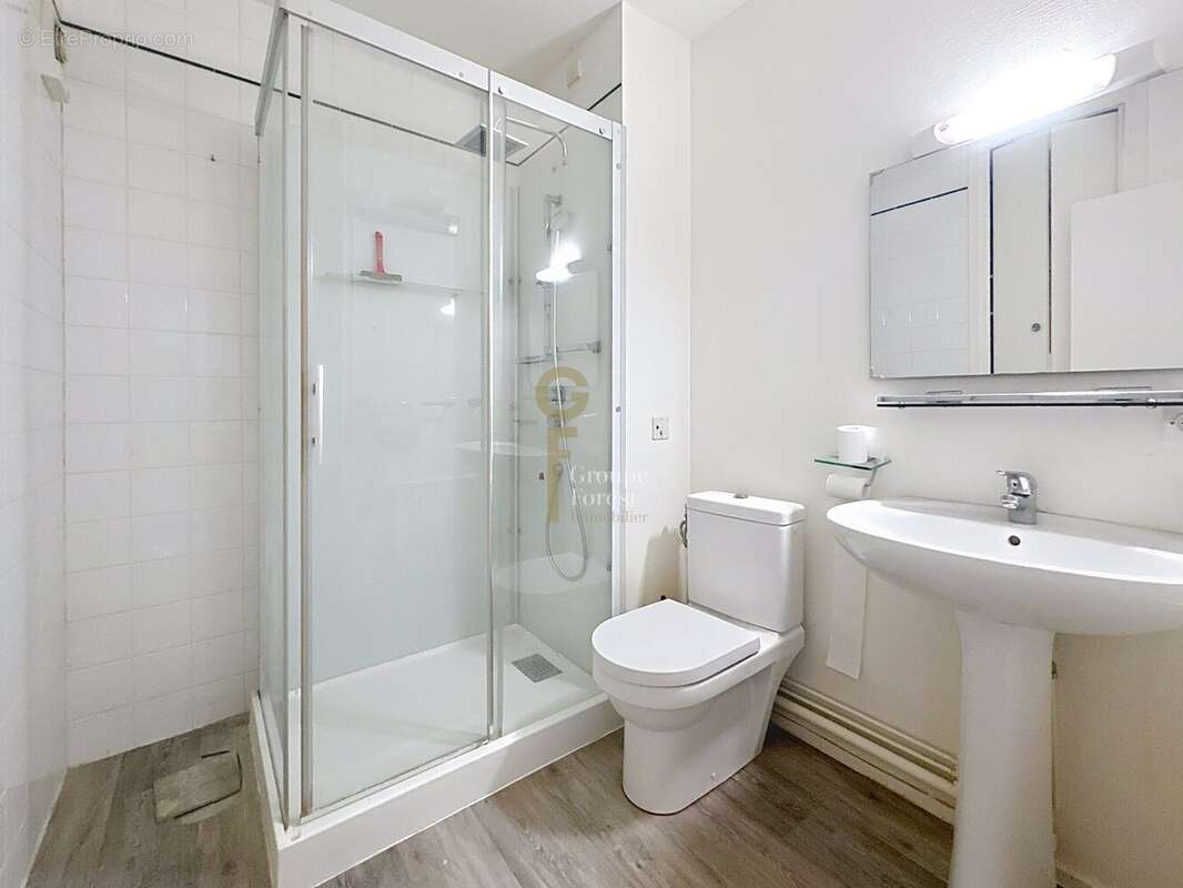 Appartement 128 m² à Croix  - photo 9