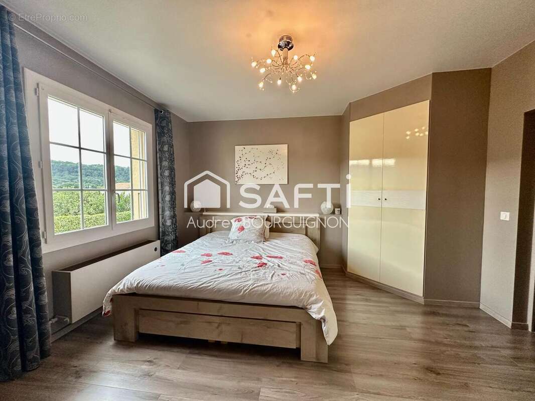 Photo 2 - Maison à BAGNOLS-SUR-CEZE