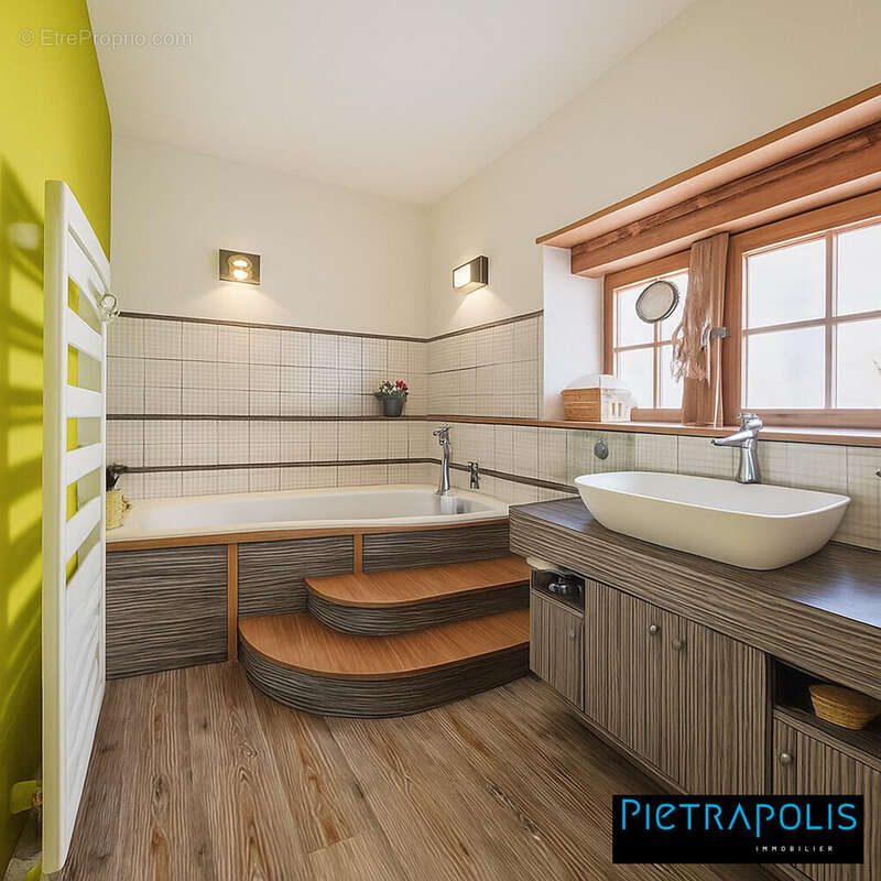 Maison 140 m² à Verin  - photo 6
