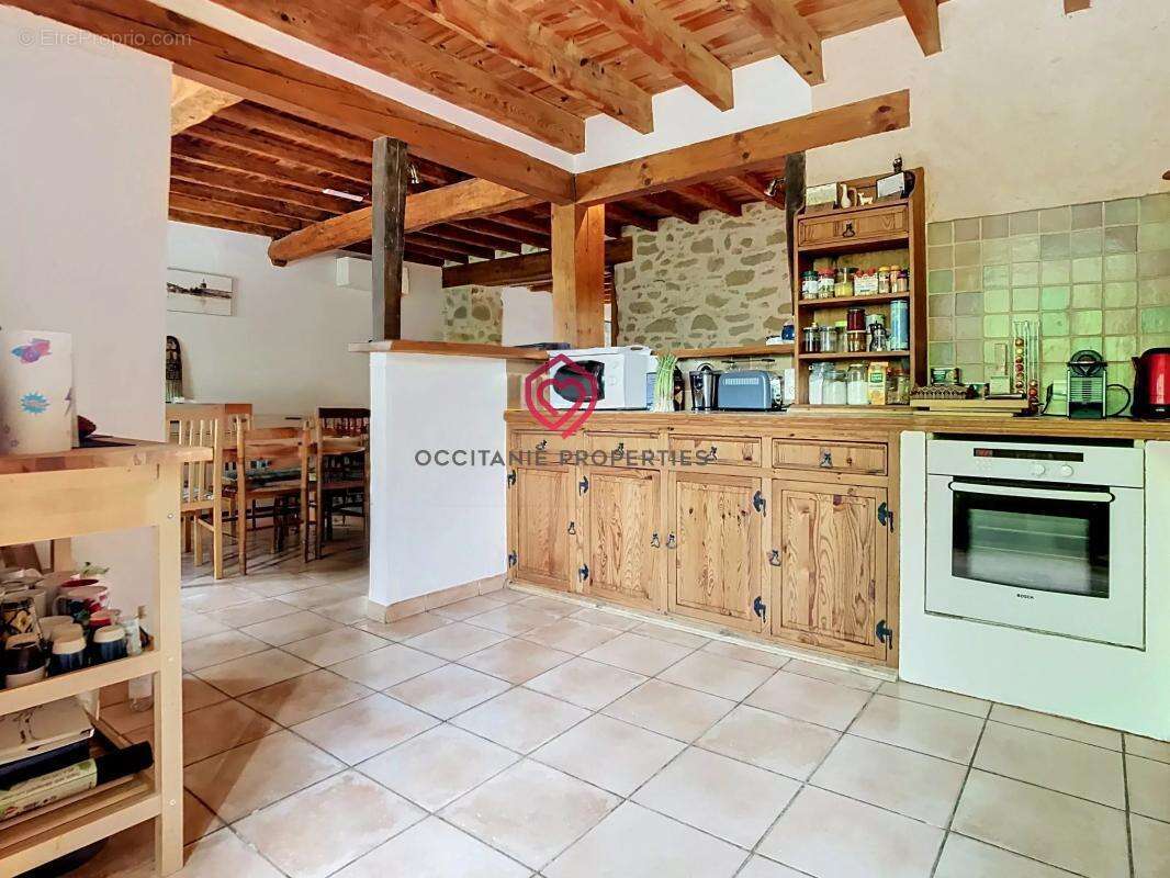 Maison à LA POMAREDE